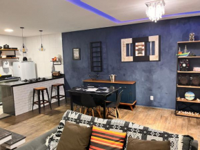 Bela casa em condominio de frente a cachoeira